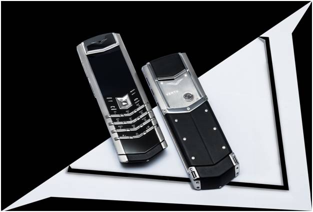 Vertu Signature