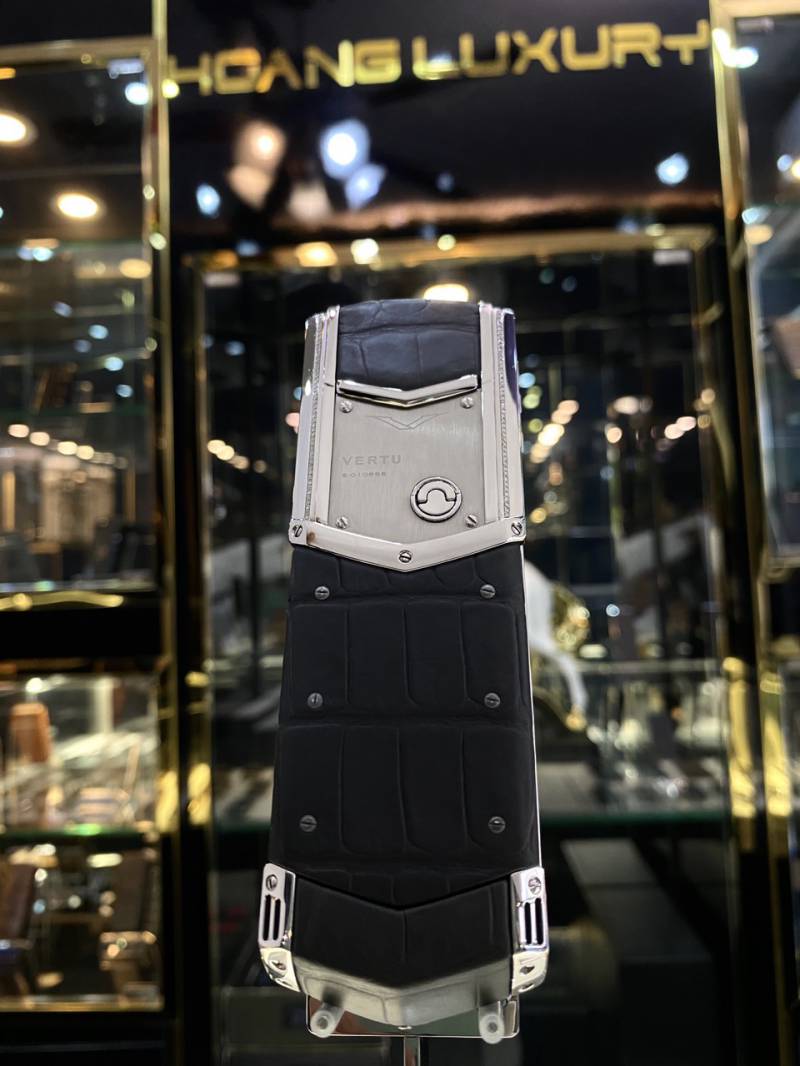 VERTU SIGNATURE S DIAMOND ALIGATOR INVISIBILITY KEYS
