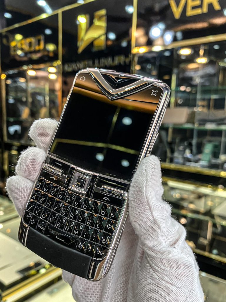 VERTU CONSTELLATION QUEST STEEL NEW FULL BOX