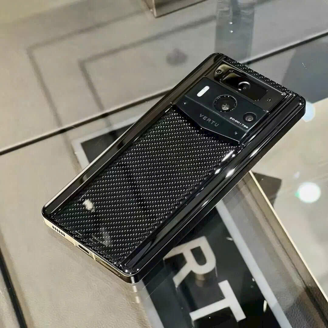 Biểu tượng của giới tinh hoa và lãnh đạo toàn cầu