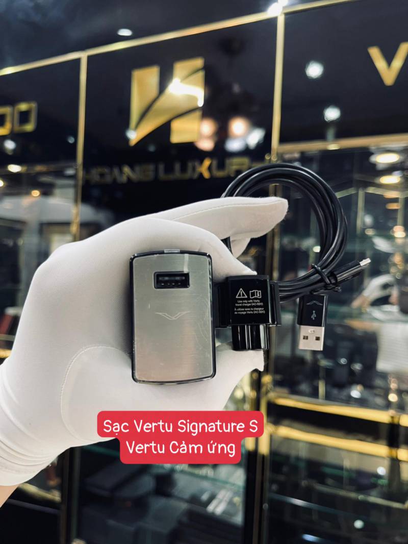 Sạc Vertu Signature S, Vertu cảm ứng